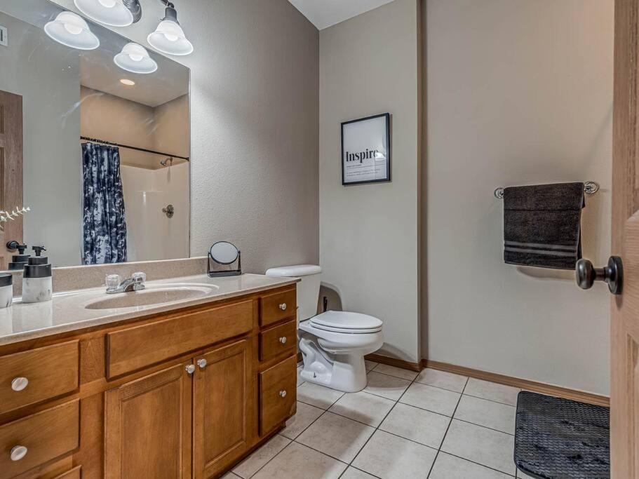 ברטלסוויל Deluxe Studio In Historic Downtown Building! מראה חיצוני תמונה